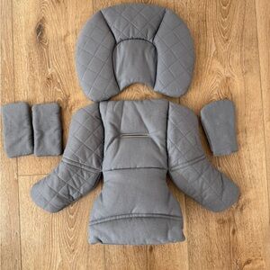 Nuna PIPA Infant Insert 5 piece Set - Grey